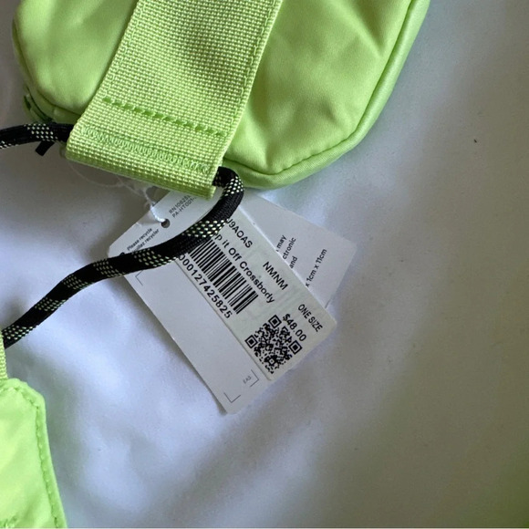 🆕💛 Lululemon Pop it Off Crossbody - Neo Mint - Picture 5 of 6